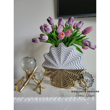 White & Gold Ribbed Star Vase - Exquisite Designs Home Décor 